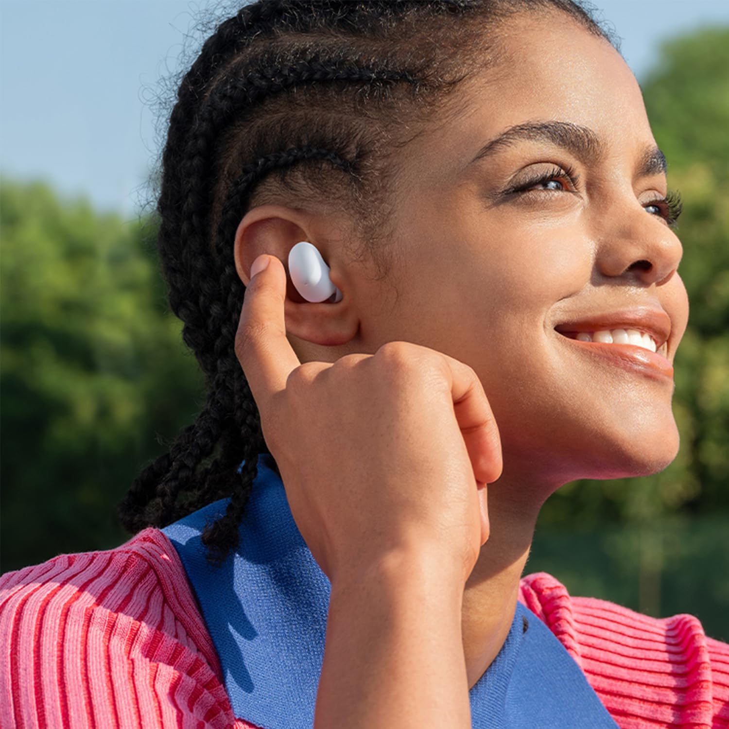 Porodo Soundtec Bluetooth Earbuds with Touch Screen – 530mAh Battery